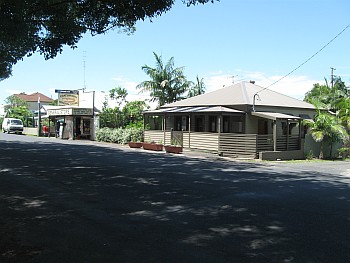 NSW - Chatsworth - Main Street (12 Nov 2010)